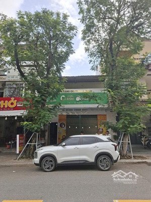 nhà mặt tiền hồ quý ly - sát biển - dòng tiền ổn định ,