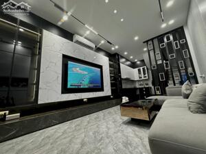 VIP TRẦN PHÚ- HÀ ĐÔNG- VÀI BƯỚC CHÂN RA MẶT PHỐ- NHỈNH 8 TỶ