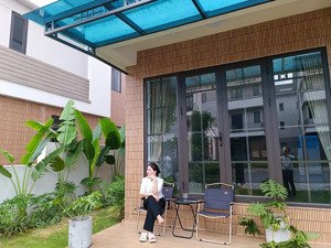 nhà vườn 170m2 trong kđt vsip cạnh linh biên giá rẻ bằng căn chung cư