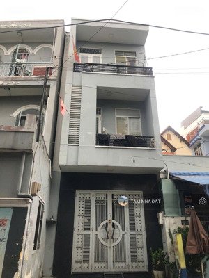 chính chủ gửi bán nhà đường ngô đức kế (4x12,8m) + 3 lầu - hẻm nhựa thông thoáng lh 