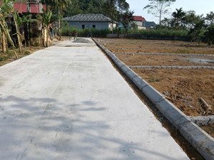 bán đất đất nền thạch cẩm 130m mặt tiền 5m giá nhinh 200 triệu bao sổ