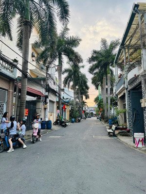 69tr/m2 - đất + dãy trọ hẻm 8m có vỉa hè - hệ số xây dựng 5 tầng + hầm - phước long b - 10.5 tỷ