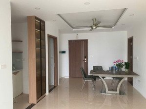 siêu hot 897 giải phóng 93m2, 3 phòng ngủ, 2vs, bán công đông nam, hướng cửa bắc. giá 6 tỷ 85