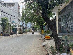 mặt tiền kinh doanh đường 12m cạnh công viên làng hoa vuông 4x15