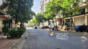 rẻ. 115m2 đất hoàng như tiếp, bồ đề ô tô 7 chỗ vào đất xây tòa nhà kd dòng tiền chỉ nhỉnh 18 tỷ