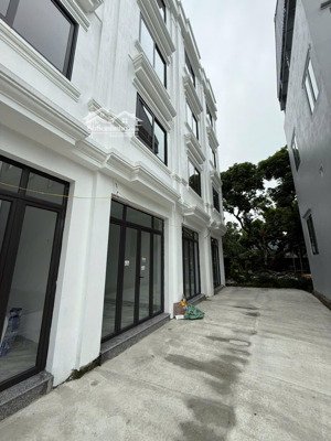 bán nhà riêng gần qlo 21b,cụm cn thanh oai,ôtô đỗ cửa,bán kính 1km đầy đủ tiện ích,giá 2,95 tỷ