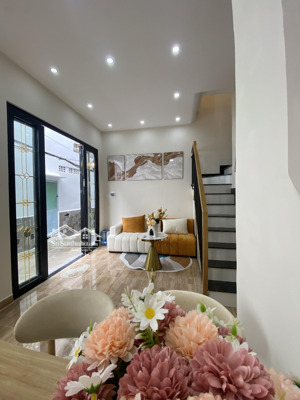 hẻm xe hơi 274 nguyễn văn lượng, p17, kết cấu 2 tầng gồm 3 pn, tặng nội thất giá chỉ 4 tỷ 450