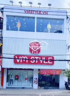 nhà 2 mặt tiền đường huỳnh văn bánh gần lê văn sỹ quận phú nhuận.