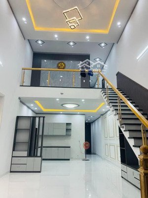 nhà mới 100%, dọn vào ở ngay chỉ với 2 tỷ 680 có bớt lộc!