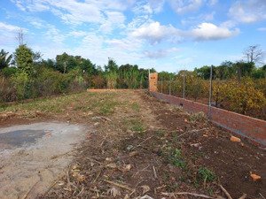 đất ở đường hầm đá, cho thuê rất lâu dài làm nhà xưởng