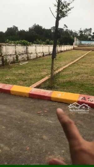 bán gấp đất cách ql21a chỉ 300m, sát cổng số 8 đại học quốc gia hoà lạc, sát trục hồ tây- ba vì