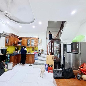 nhỏ tiền ở luôn - bán nhà đông ngạc, thụy phương - vài bước chân đưa đón con đi học - gần phố, ô tô