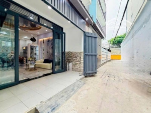 nhà hẻm ôtô phạm văn chiêu, phường 8, gò vấp, 3 tầng, 3pn, 2wc