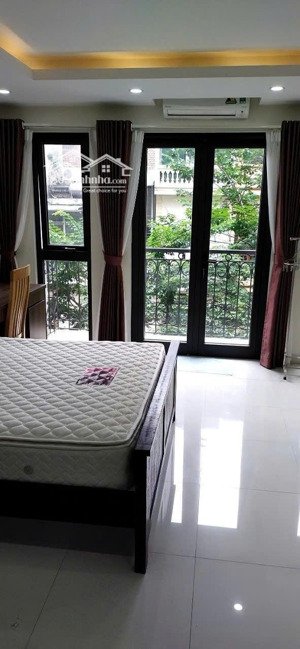 căn hộ ngõ 35 tôn thất thiệp - lý nam đế, dt 35m2 gồm 1 pn, đầy đủ nội thất, giá 8,5tr