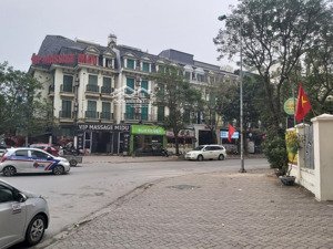 cho thuê nhà riêng tại đình thôn, gần chung cư ct8 the emerald, thích hợp làm văn phòng