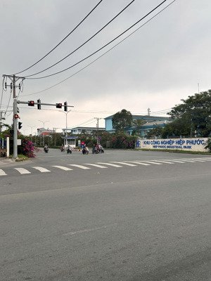 cần bán đất ngang 7, shr, kdc đầy đủ tiện ích, trường học, giá 1,9 tỷ, có dòng tiền cho thuê