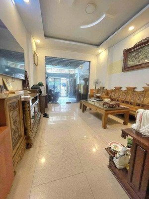 mặt tiền vườn lài. dt 4x22. nhà 3 tầng. cho thuê 25 tr/tháng. giá 15 tỷ