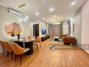 gia đình cần bán căn hộ dolphin plaza giá tốt nhất thị trường, tặng lại nội thất đẹp, sổ đỏ sẵn