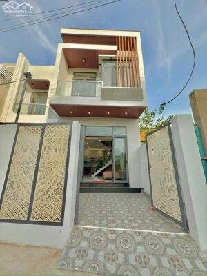 Định Cư MỸ Nên Cần Bán Gấp Căn Nhà Lầu Full Nội Thất Ngay Cổng Chào Bửu Long