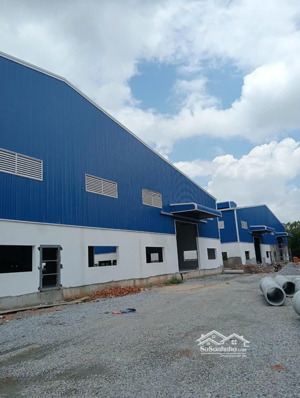 cho thuê 3 xưởng 3500m2, 1 xưởng 4520m2, 2 xưởng 5600m2 sát kcn bàu bàng, kcn tân bình