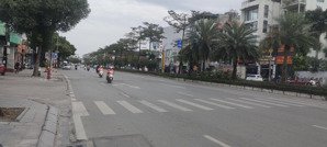 bán nhà mặt phố ngô gia tự, 70m2 x 5 tầng, vỉa hè 8m, 2 mặt thoáng