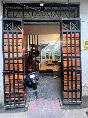 bán nhà phố bạch mai 39 x 4t, giá 6.8 tỷ, lô góc, gần chợ.