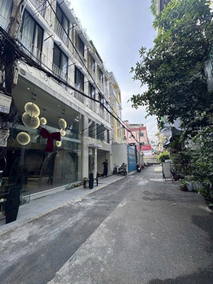 hàng hiếm đường trần bình trọng 5 tầng dt 54m2 oto đậu trước nhà