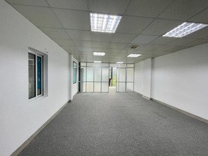 cho thuê văn phòng tại phố hoàng cầu, 7 triệu, 50m2, đẹp xuất sắc