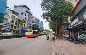 duy nhất - đẹp nhất - vip nhất - mặt phố nguyễn văn cừ