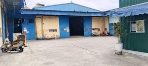 cho thuê kho xưởng đường lĩnh nam, hoàng mai, dt 480m2, mt 16m, xuất vat, xe công, bảo vệ. 135k/m