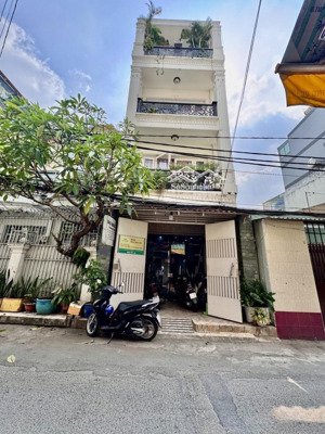 sát q10 hxt 6m tránh nhau - 4,7x17m - 5 tầng - 7 phòng đđ công năng - 16.5 tỷ