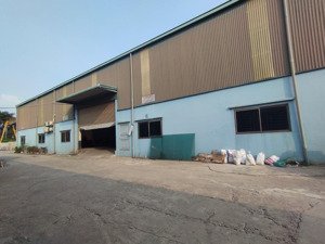 cho thuê kho cụm công nghiệp ngọc hồi, thanh trì. dt 2500m2, có điện 3 pha có pccc xuất vat