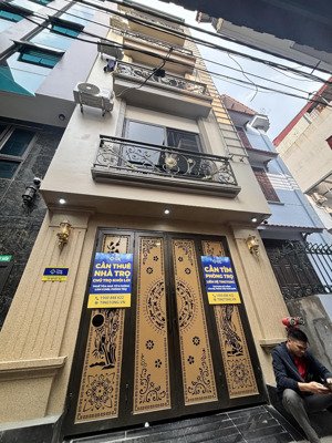 2 thoáng trước sau - cách phố 10m - 6 tầng thang máy - 8 phòng vip - 500 triệu/1năm