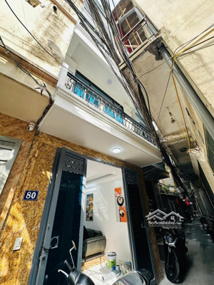 chính chủ bán gấp nhà phố nguyễn lương bằng, đống đa . 34m 5 tầng , mt 4m , ngõ thông, nhỉnh 10 tỷ.