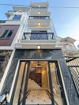 nhà long biên- sát cầu vĩnh tuy - siêu thị aeon