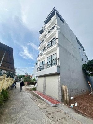 bán nhà 5tx32m2 biên giang, đường ql6, 10m ô tô đậu, gần trường c1, c2 hồ điều hoà giá 3,65 tỷ