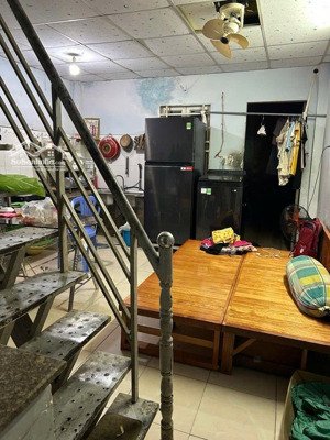 hơn 90m2 trần thị trọng - nhà chủ ở lâu đời - tiện xây sửa mới theo ý chủ - hơn 6 tỷ xíu