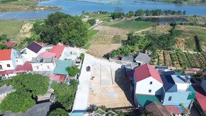 xuân dục, sóc sơn 1.x tỷ 81m full thổ cư, đường bìa làng 7m 2 ô tô tránh nhau.