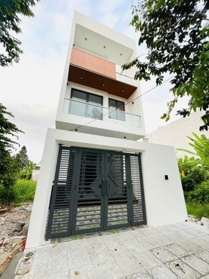 cho thuê nhà trệt 2 lầu mới đẹp có nội thất kdc 586, cần thơ | giá 12 triệu/tháng