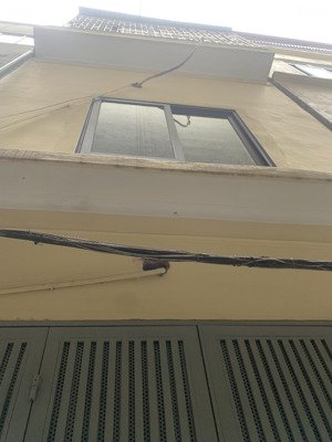 bán nhà 3 tầng sát ngã tư ngô thì nhậm-ga tàu điện hà đông, vài bước ra đường ô tô, giá chỉ 5.2 tỷ