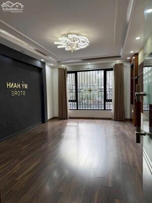 Cho thuê nhà THANG MÁY - VỈA HÈ - OTO Mạc Thái Tổ, Cầu Giấy 46m x 6.5T giá 40tr