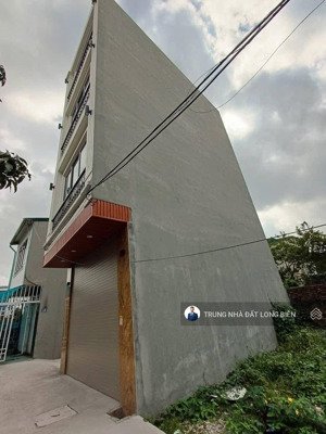 cc bán gấp căn nhà bát khối 35m2 x 4t - 3 ngủ full nội thất xịn xò ngõ cực nông ô tô vf3 đỗ cửa