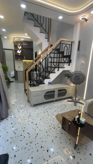 hàng hiếm! dự kiến bay nhanh trung tâm phú nhuận nhà 2 tầng, 3pn ( 3,1x10 ) giá chỉ 5,35 tỷ tl