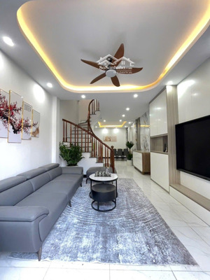 siêu phẩm chùa bộc - đống đa - 2m ra phố - kinh doanh hay ở đều đỉnh - lh 