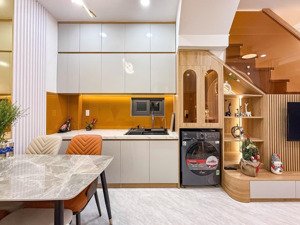 nhà căn góc, nhà đẹp lung linh , chỉ xách vali vào ở đón tết , hẻm xe tải vũ tùng, p2, bình thạnh