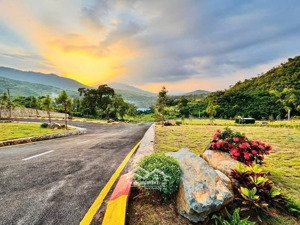 bán 317m-đồng vỡ-phú mãn -quốc oai chỉ 4.1tỷ -oto vào đất-đường trải nhựa đẹp long lanh-