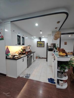 chính chủ bán căn 3 ngủ tầng cao view nội khu tòa g2 ciputra tây hồ full nội thất