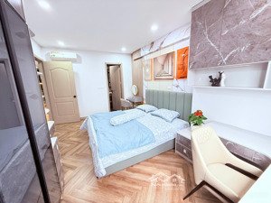 chủ bán căn chung cư n02 chùa láng, đường huỳnh thục kháng, 2pn, full đồ giá 4.55 tỷ:o936o71228