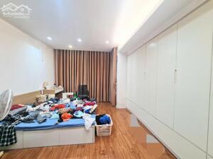 Có cô em bạn thân gửi bán nhà ở Định Công diện tích trên 60m nhà đẹp ngõ ô tô , ô tô vào nhà chào 20 tỷ .