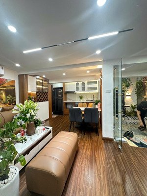 bán nhà văn quán hà đông phân lô vỉa hè ô tô tránh kinh doanh tốt, tiện ích cao, 48m2, giá 13,6 tỷ